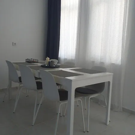 Apartment Altinkoy Sitesi *